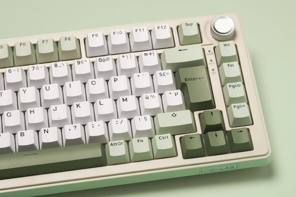 N'achetez PAS de clavier avant d'avoir lu ce test du Keyz Elite 300 Matcha